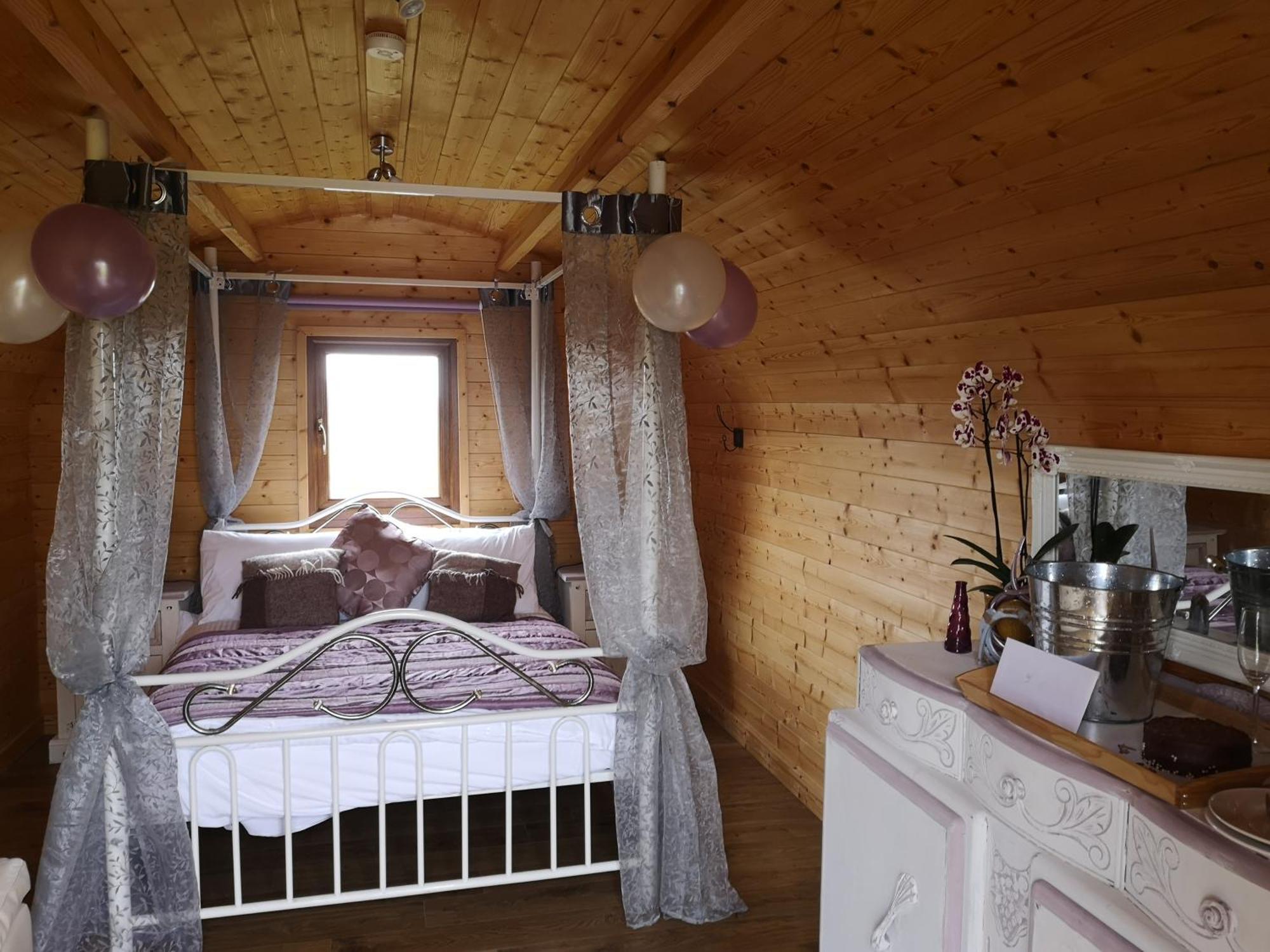 Celaeron Glamping * Aberaeron